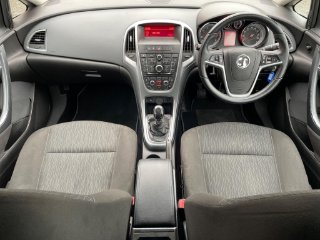 /photos/12191/cb281324-b72a-4e40-8e78-67ba91cbd843_i320x240.jpg